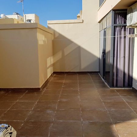 Charming Apartment-Wifi-Sleeps 5 Marsaskala Buitenkant foto