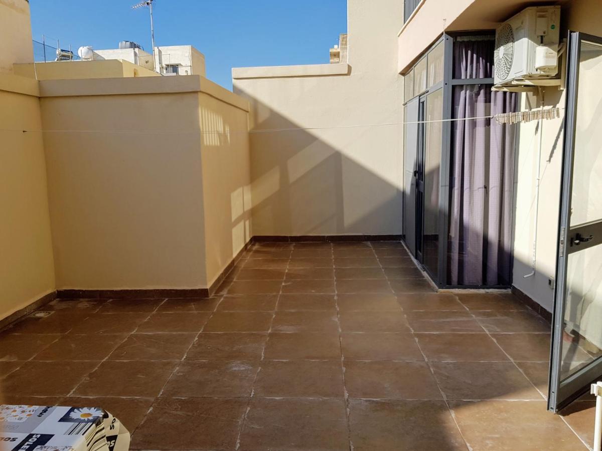 Charming Apartment-Wifi-Sleeps 5 Marsaskala Buitenkant foto
